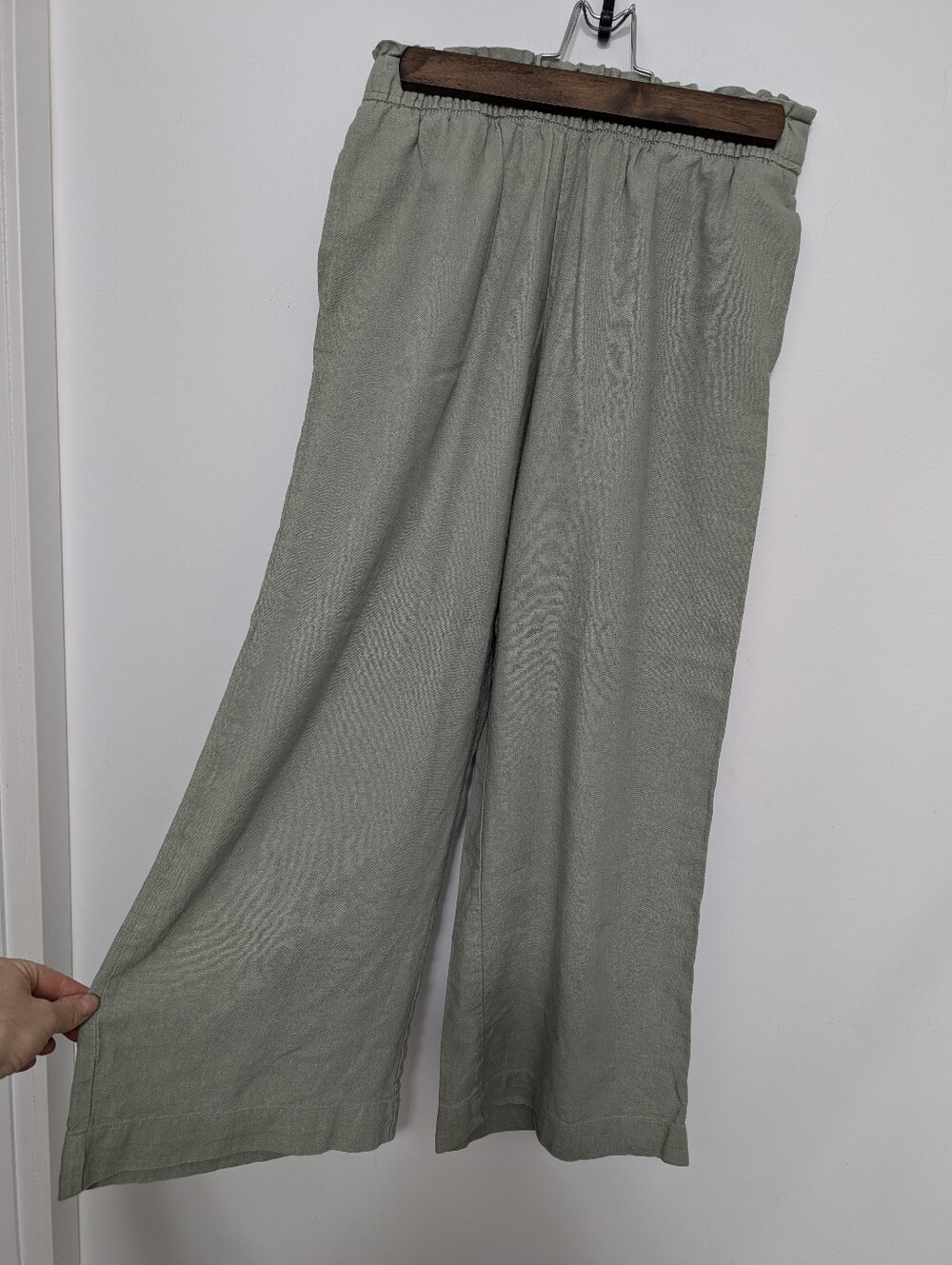 Women's Wide-Leg Pull-On Pants in Sage Green